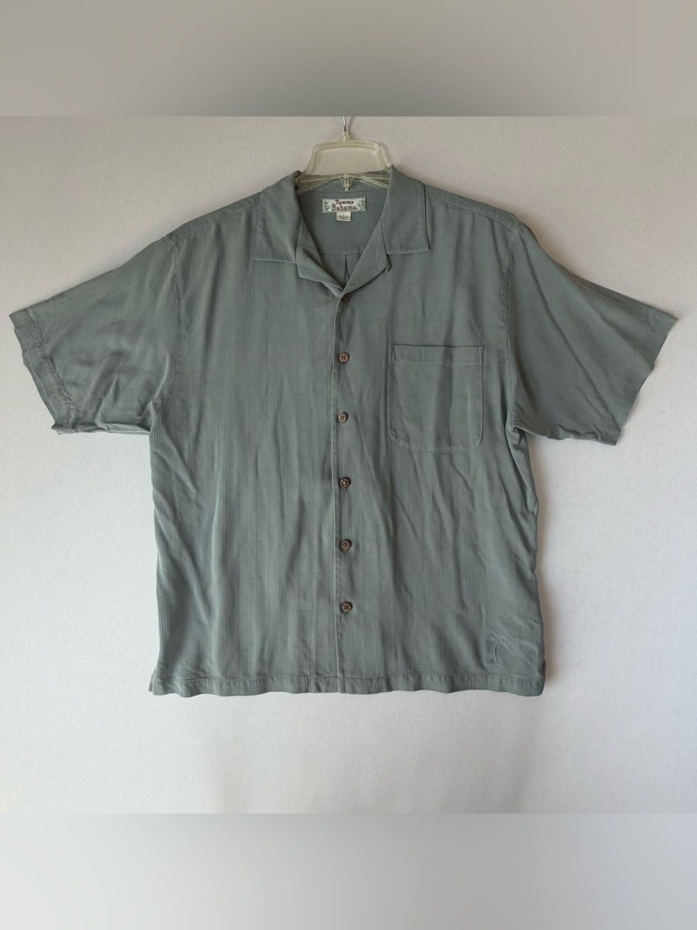 Title 64: Tommy Bahama 100% Silk Camp Shirt Mens Large Green Short Sleeve